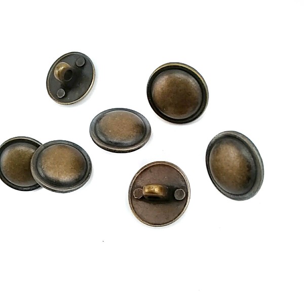 Curved Metal Shank Button 15 mm - 24 L  E 307