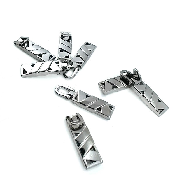 Zipper Pullers 3 cm for Bags and Clothing Zipper Pullers E 1708